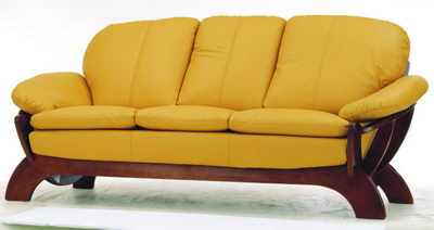 Sofa modelo 3D sobre el antiguo amarilla