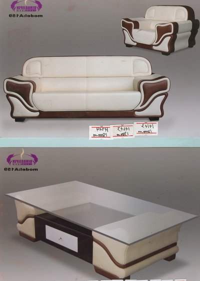 Elegante blanca sof y mesa de Modelo 3D