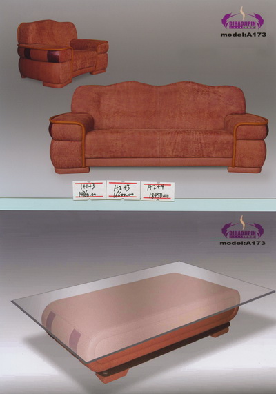 Brown sof y mesa de centro modelo 3D del jefe