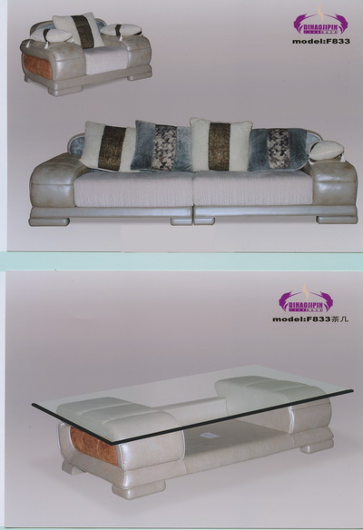 sof de color claro y mesa de centro 3D Modelo de Negocio
