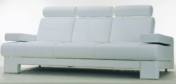 Estilo europeo sof blanco y sencillo