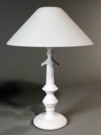 Lmpara de mesa blanco modelo 3d