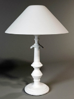 Lmpara de mesa blanco modelo 3d