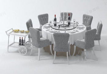 Un modelo de mesa de comedor Continental